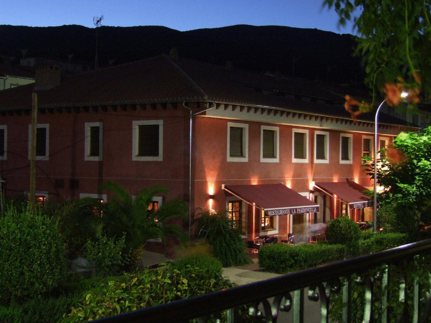 Hotel Rural Carlos I Garganta la Olla Exterior foto